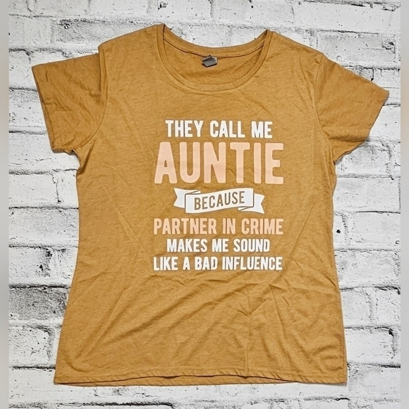 Instant Message - They Call Me Auntie - Women's Graphic T-Shirt- N… - Picture 4 of 6